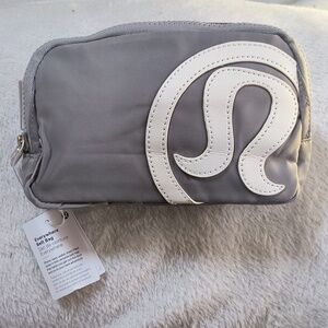 NWT Lululemon Everywhere Belt Bag Limited Edition 1L